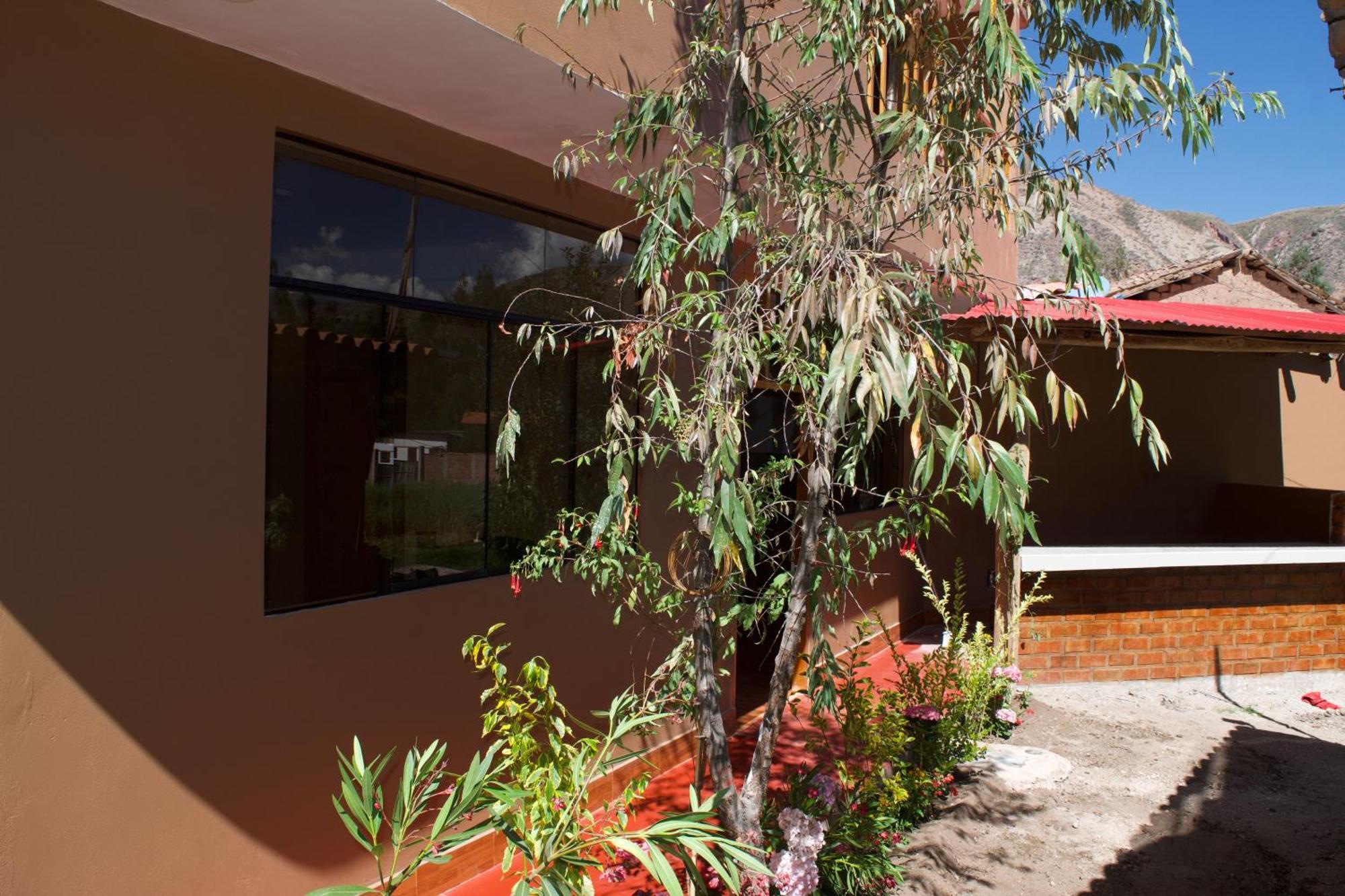 New Experiences Valle Sagrado Bed & Breakfast อูรูบัมบา ภายนอก รูปภาพ